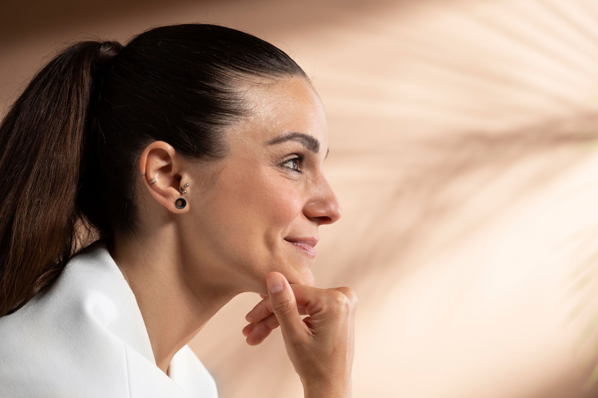 portrait stylish brunette woman posing smiling